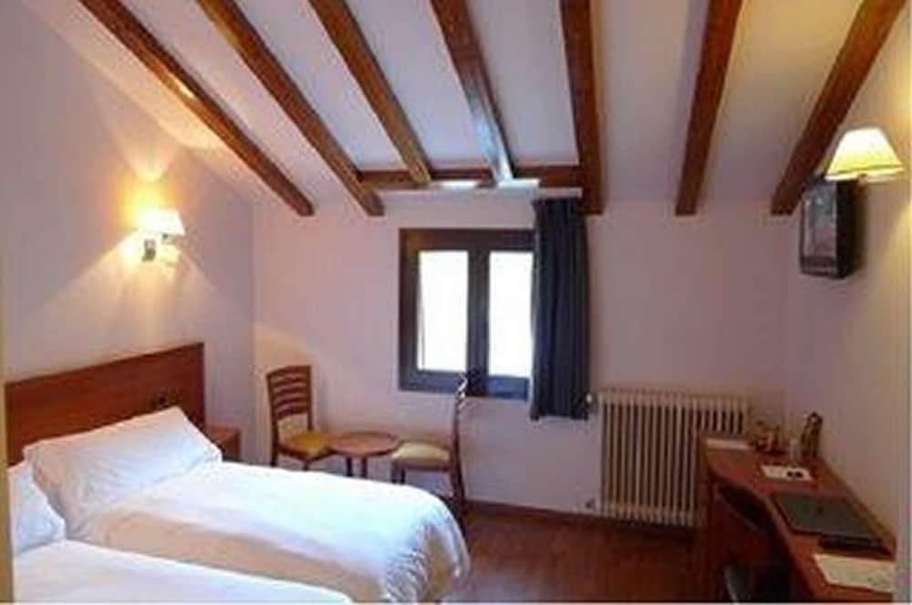 Hotel & Spa Niunit El Serrat Eksteriør billede