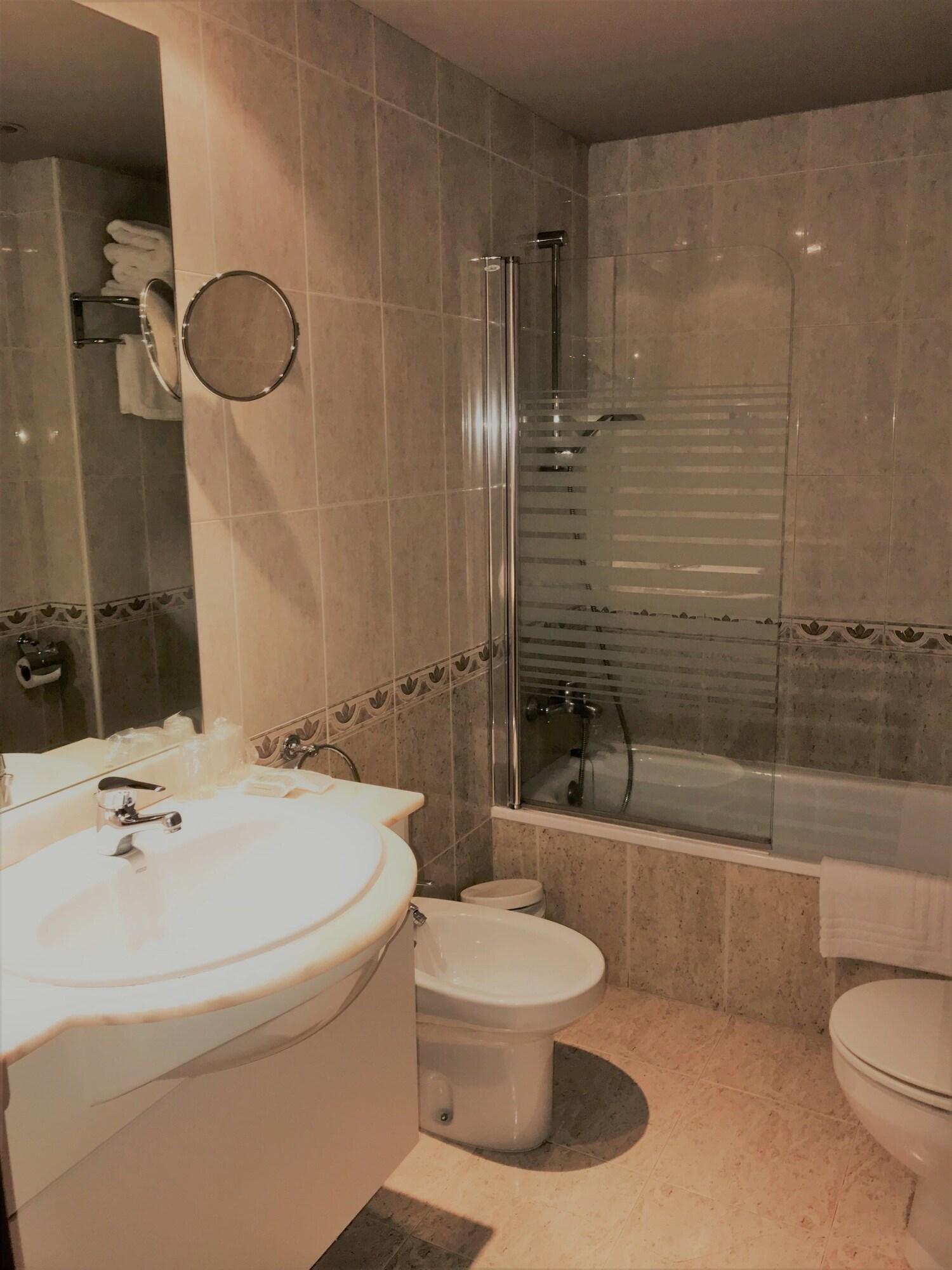 Hotel & Spa Niunit El Serrat Eksteriør billede