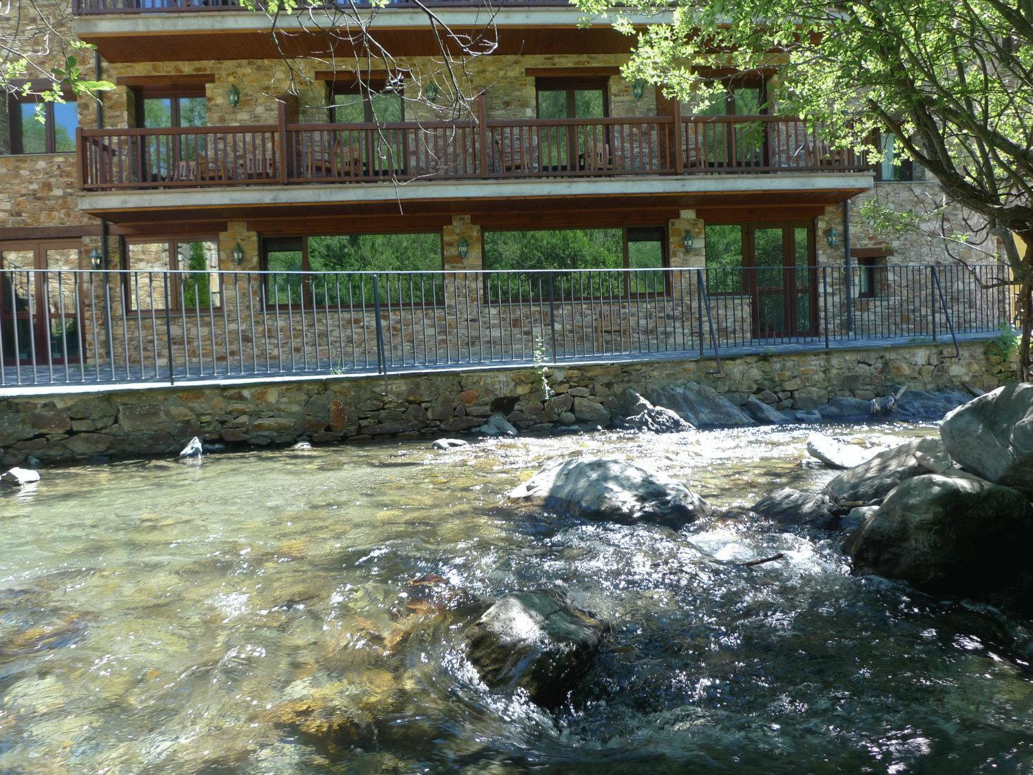 Hotel & Spa Niunit El Serrat Eksteriør billede