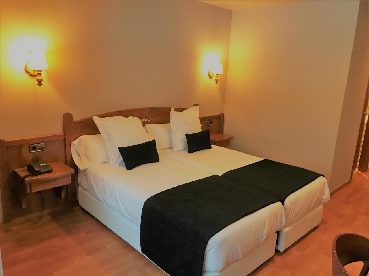 Hotel & Spa Niunit El Serrat Eksteriør billede