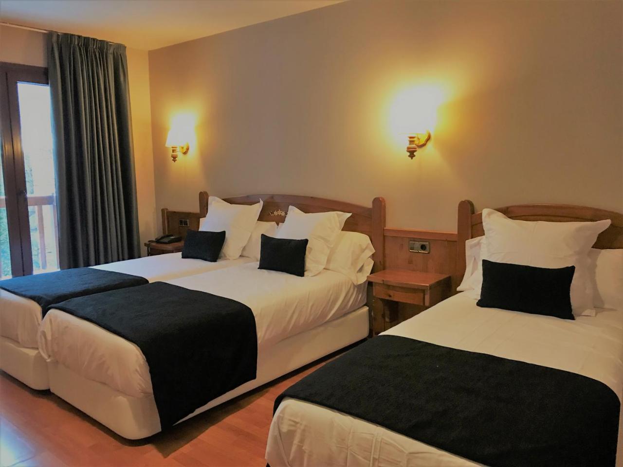 Hotel & Spa Niunit El Serrat Eksteriør billede